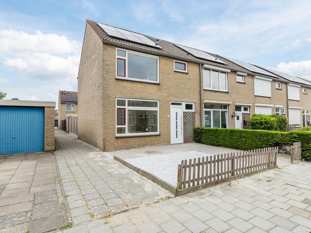 Willem Barentszstraat 2, Terneuzen