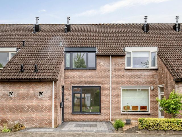Azaleastraat 43, Terneuzen