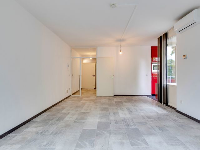 Wal 128, Veldhoven