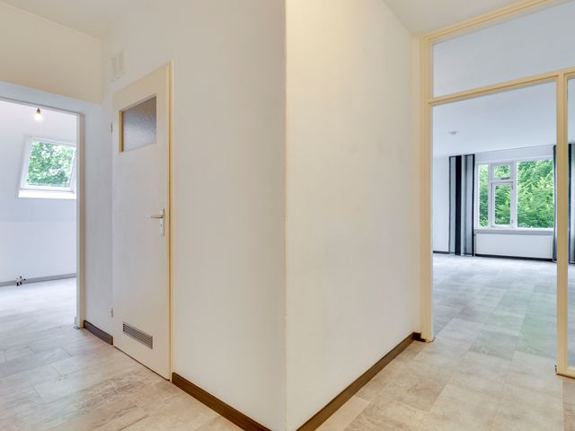 Wal 128, Veldhoven