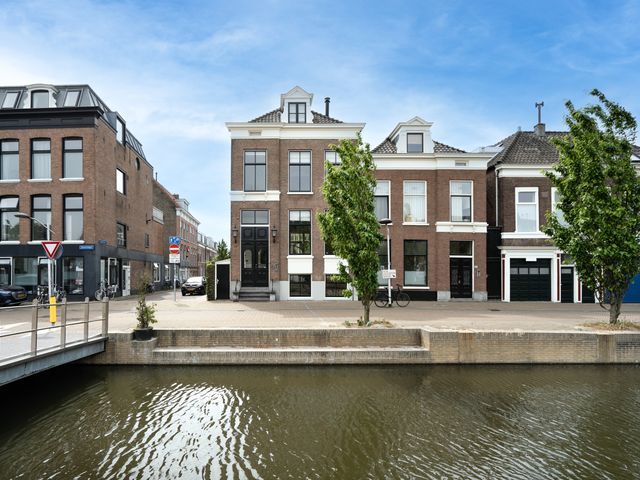 Spoorsingel 46, Delft
