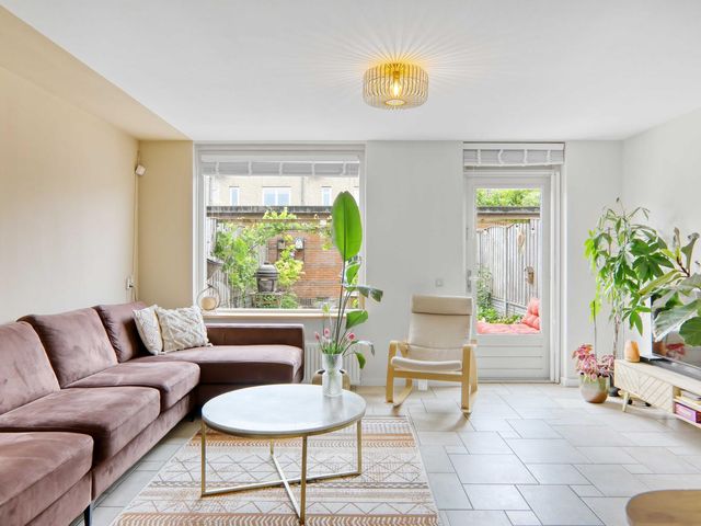 Marguerite Durasstraat 90, Spijkenisse