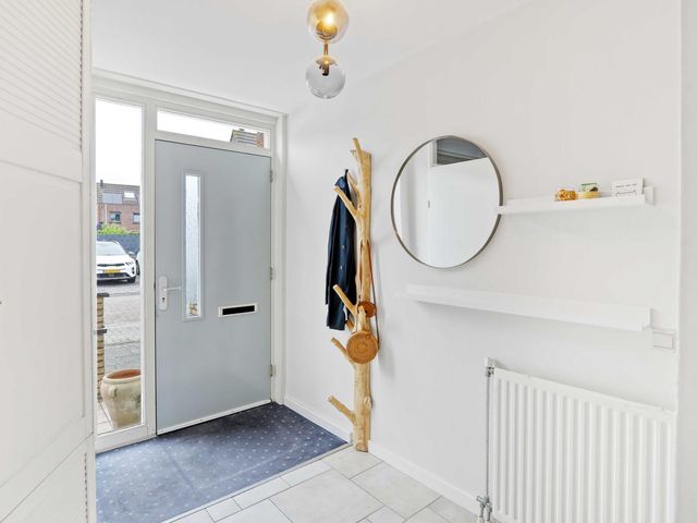 Marguerite Durasstraat 90, Spijkenisse