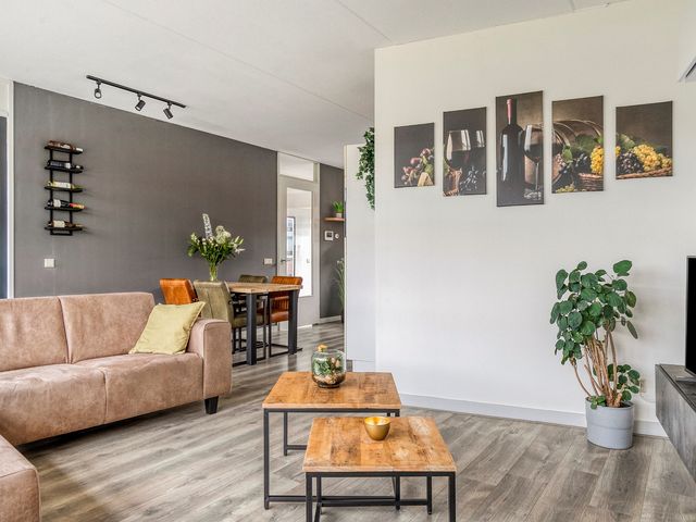 Zandoogje 16, Nijkerk