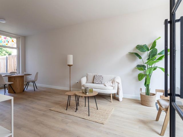 Kenaustraat 8, 'S-Gravenhage