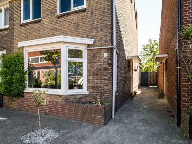 Hyacintstraat 18, Enschede