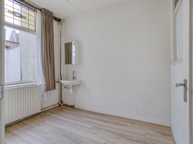 Utrechtse Veer 15, Leiden