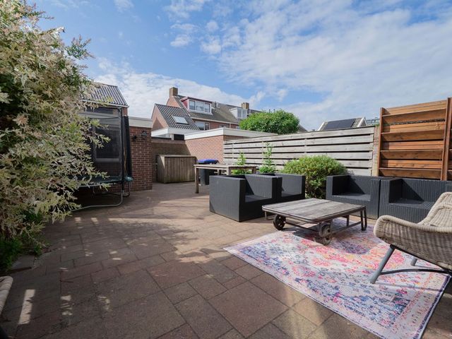 Pieter de Hooghstraat 9, Heemskerk