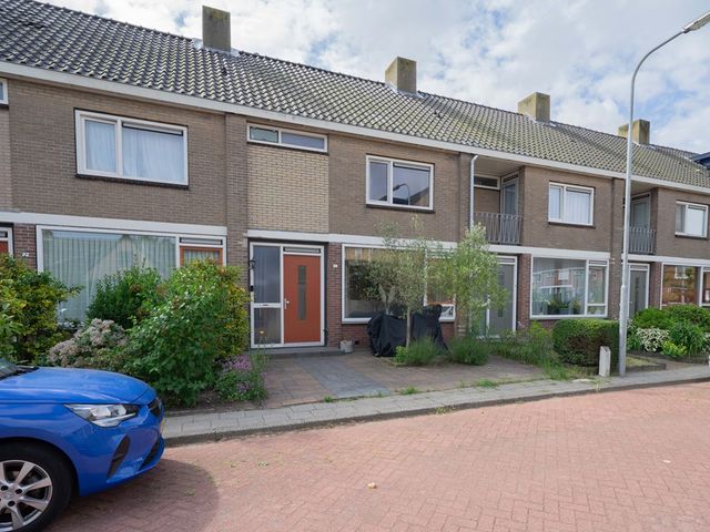Pieter de Hooghstraat 9, Heemskerk
