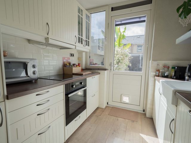 Pieter de Hooghstraat 9, Heemskerk