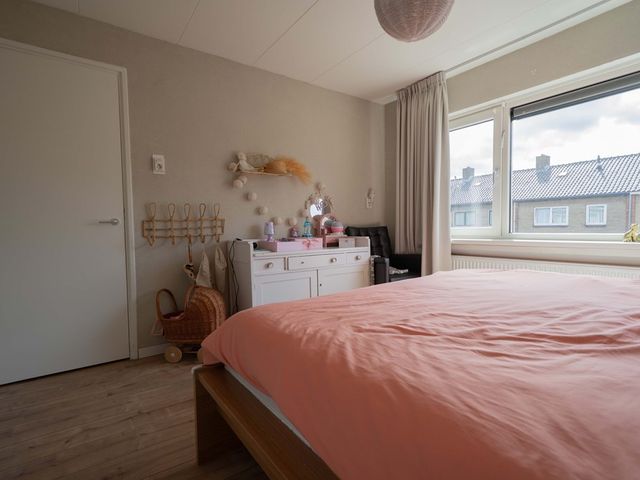 Pieter de Hooghstraat 9, Heemskerk