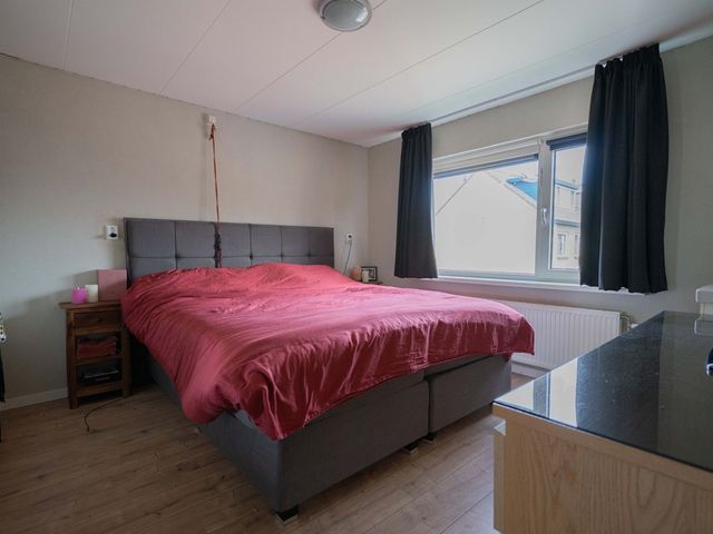 Pieter de Hooghstraat 9, Heemskerk