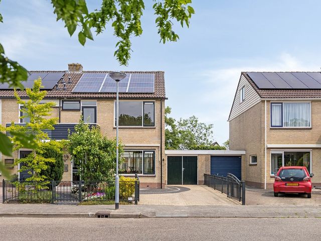 Graaf Willemstraat 86, Bovenkarspel