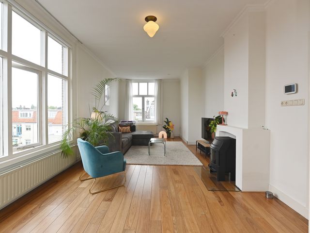 Valkenboskade 350, Den Haag