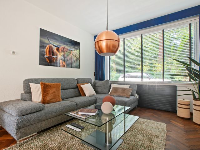 Bos en Vaartlaan 11, Amstelveen