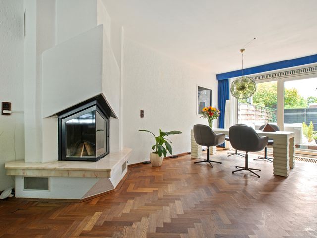 Bos en Vaartlaan 11, Amstelveen