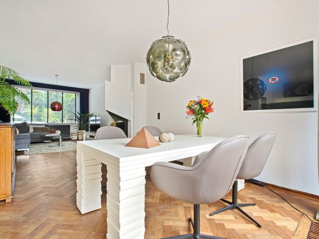 Bos en Vaartlaan 11, Amstelveen