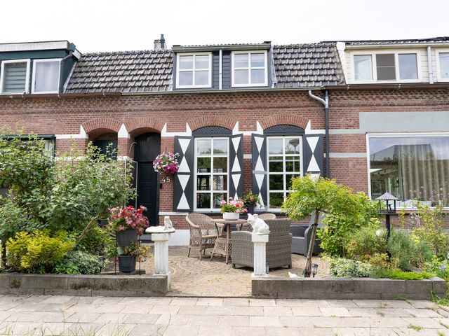 Wilhelminastraat 45, Hellevoetsluis