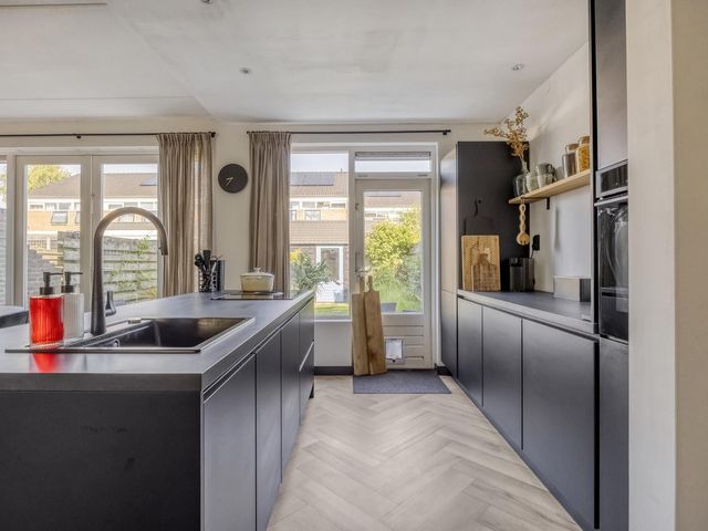C. J. Colijnstraat 11, Breezand
