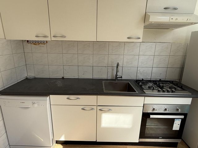 Bas Jungeriusstraat 52A 02, Rotterdam
