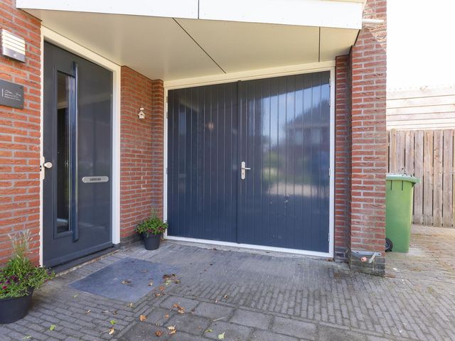 De Zeeridder 6, Venhuizen