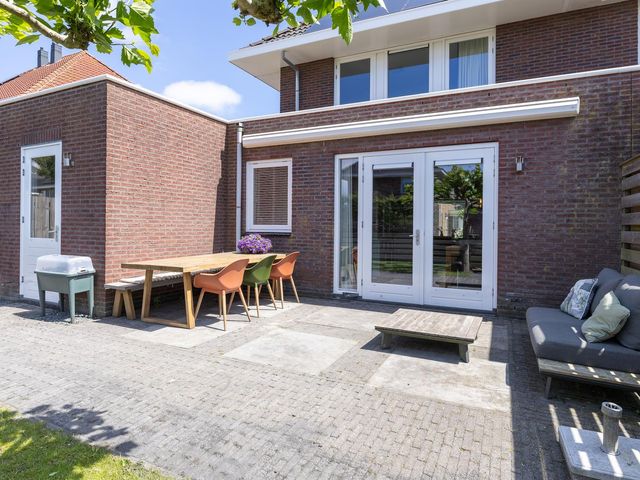 De Zeeridder 6, Venhuizen