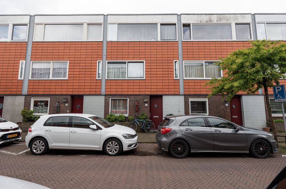 Koninginnestraat 79