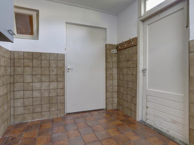Eerste Zeine 72, Waalwijk