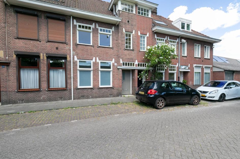 Zuid-Oosterstraat 4