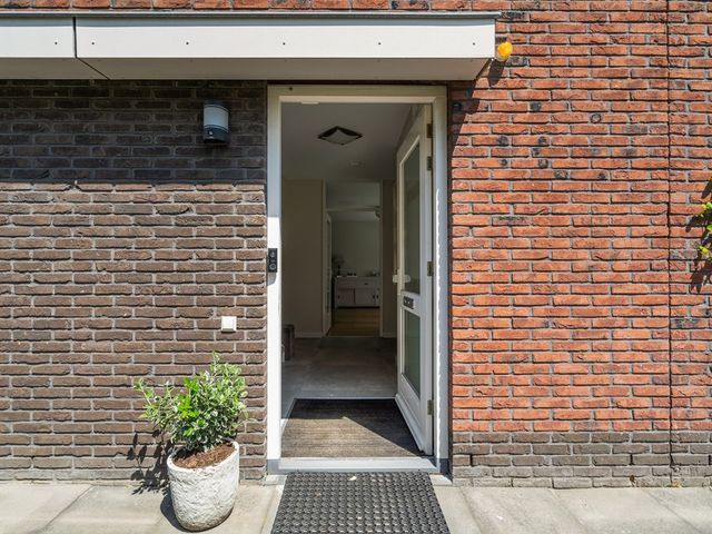 Willem van Nieuwenhuizenlaan 20, Den Haag