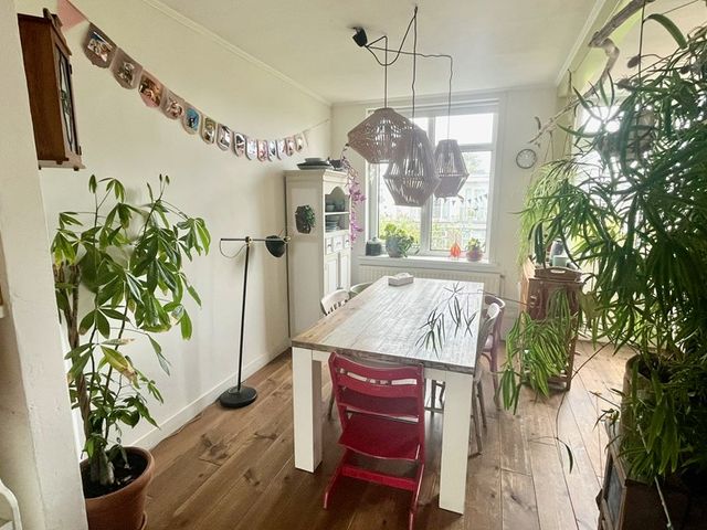 Asterstraat 22, 's-Gravenhage