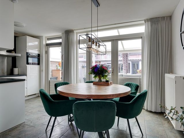 Burgemeester van Heesbeenstraat 7, Vlijmen