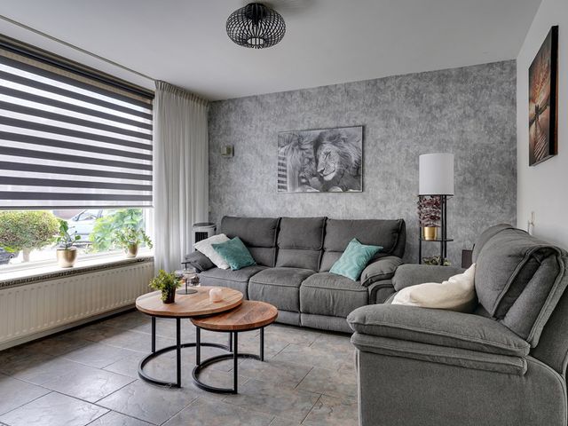 Burgemeester van Heesbeenstraat 7, Vlijmen