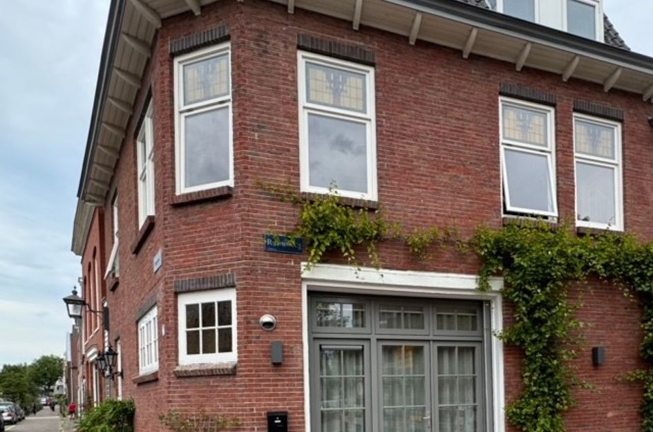 Raamsteeg 1