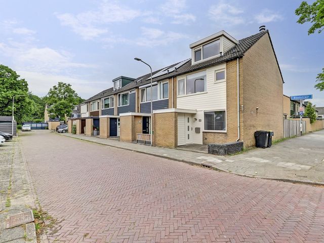 Bootstraat 2, 'S-Gravendeel