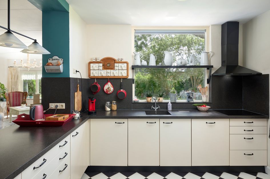 A.G.M. Van Der Hoevenstraat 69