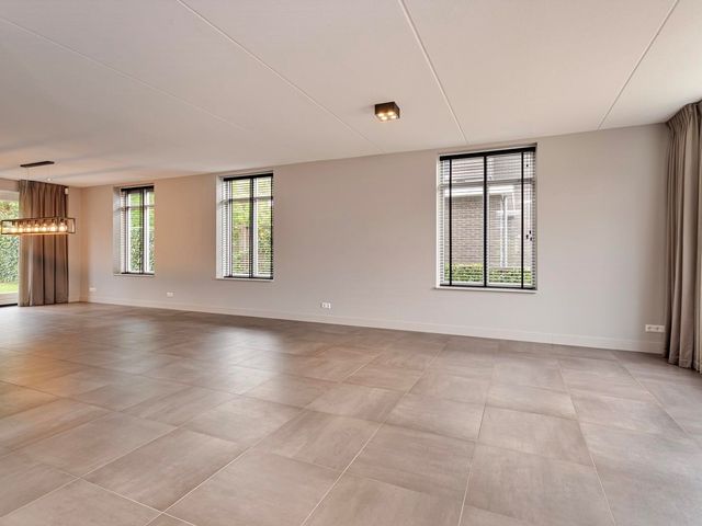 Guldenroedelaan 8hs, Amstelveen