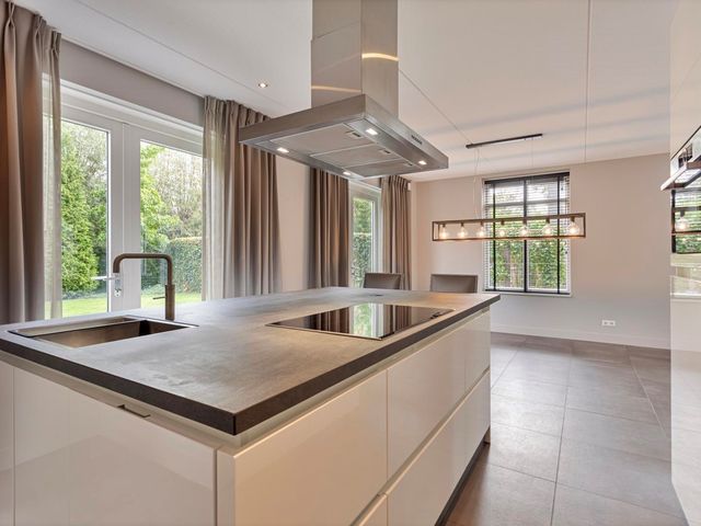 Guldenroedelaan 8hs, Amstelveen