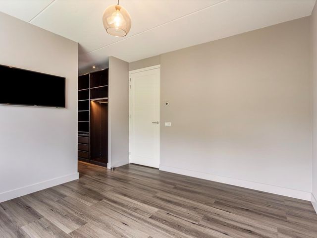 Guldenroedelaan 8hs, Amstelveen