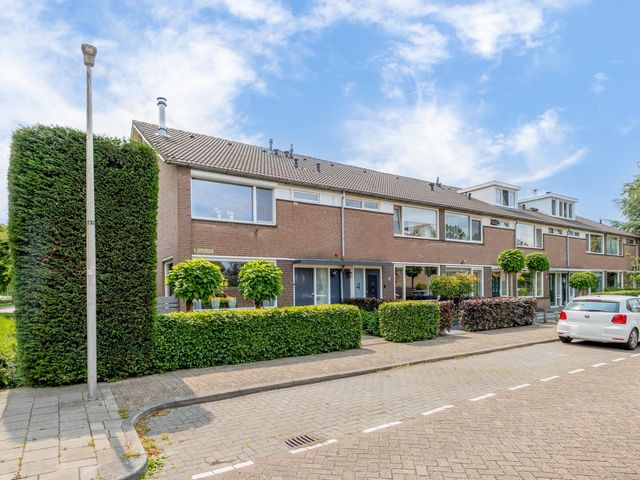 Lindengaarde 2, Waddinxveen