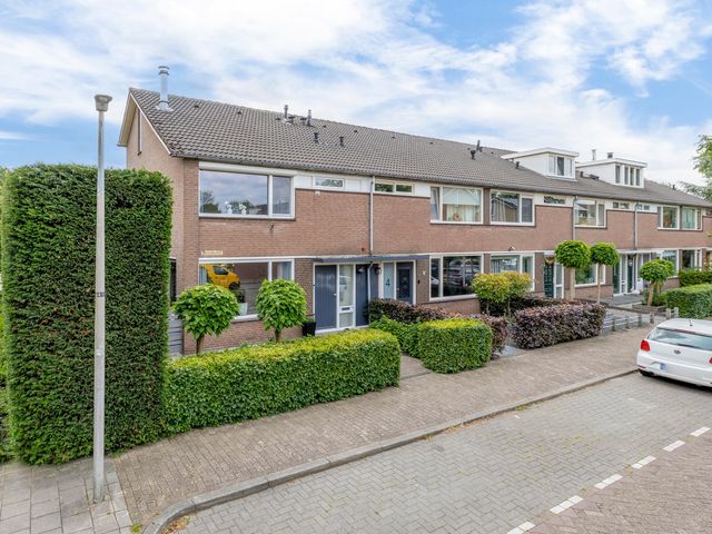 Lindengaarde 2, Waddinxveen