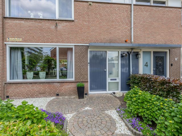 Lindengaarde 2, Waddinxveen