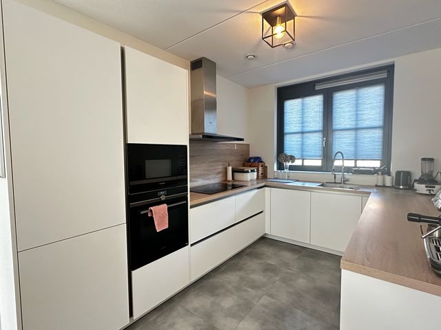 Thomas Morelaan 90, Hoofddorp
