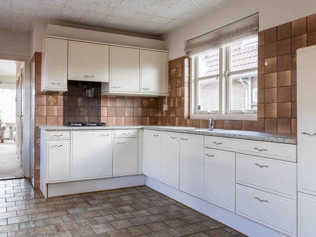 Noordeinde 28, Leimuiden