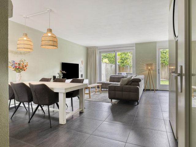 Vleutloop 42, Heesch
