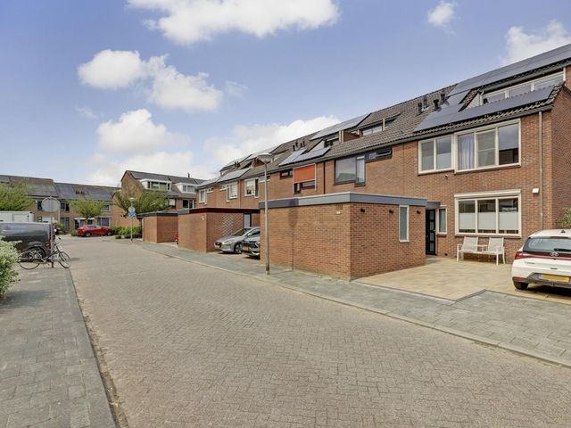 Merel 5, Ridderkerk