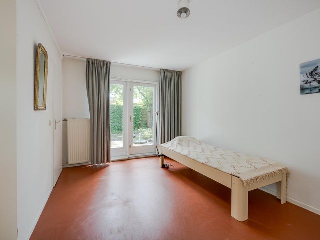 Cor van Osnabruggelaan 63, Voorschoten