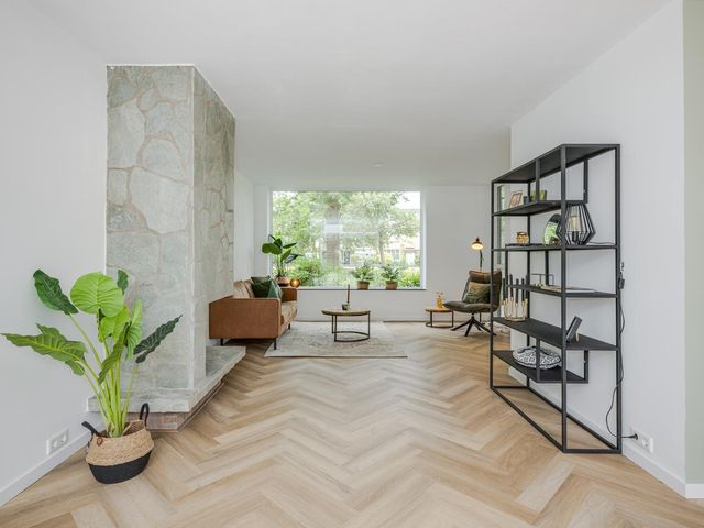 Rouboslaan 28, Voorschoten