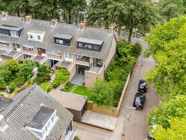 Rouboslaan 28, Voorschoten