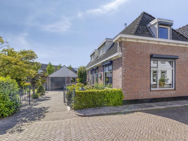 Hoepelweg 8, IJsselmuiden